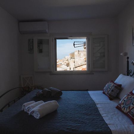 Sopra i tetti di Ballarò Palermo Esterno foto