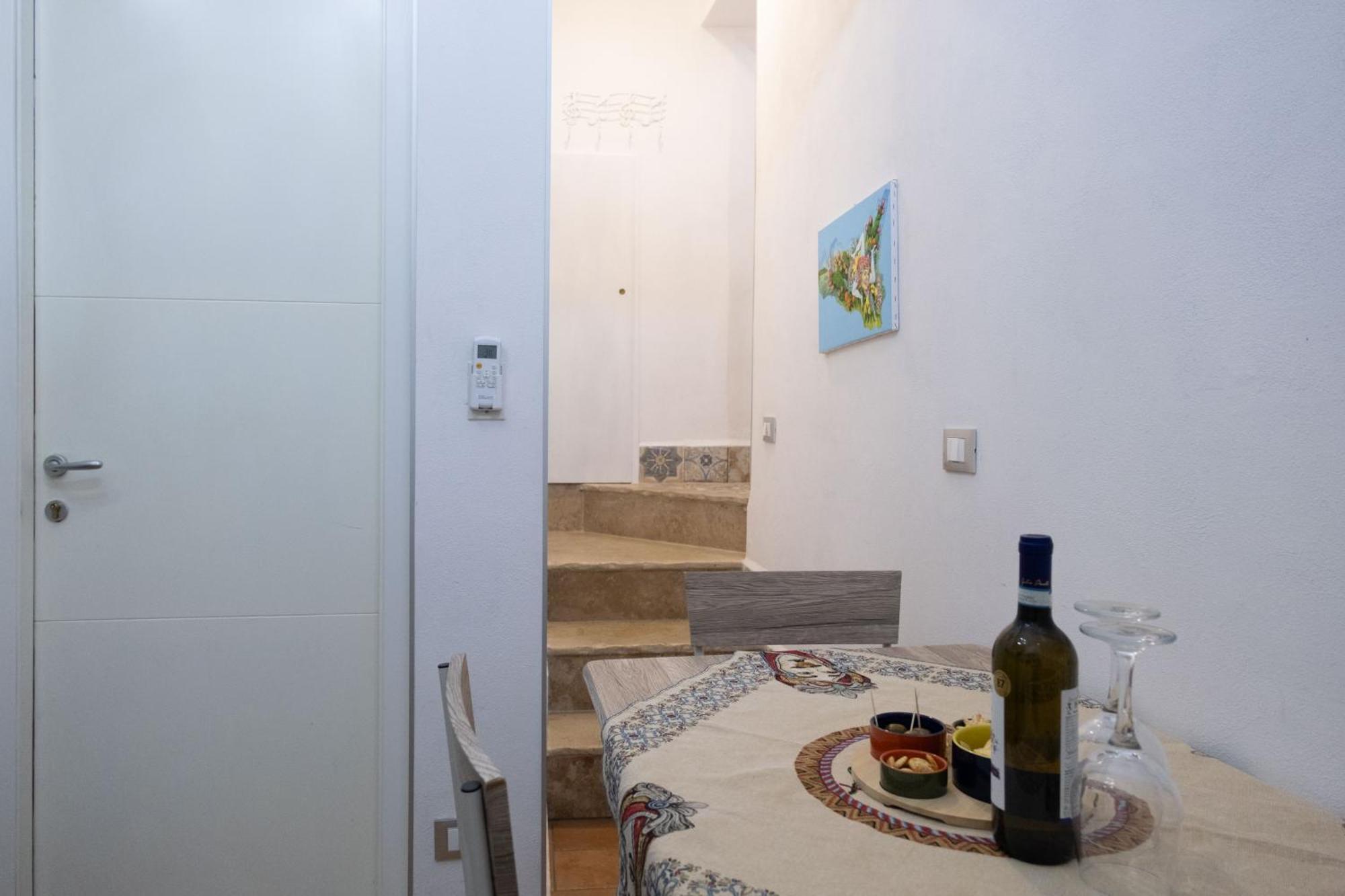 Sopra i tetti di Ballarò Palermo Esterno foto